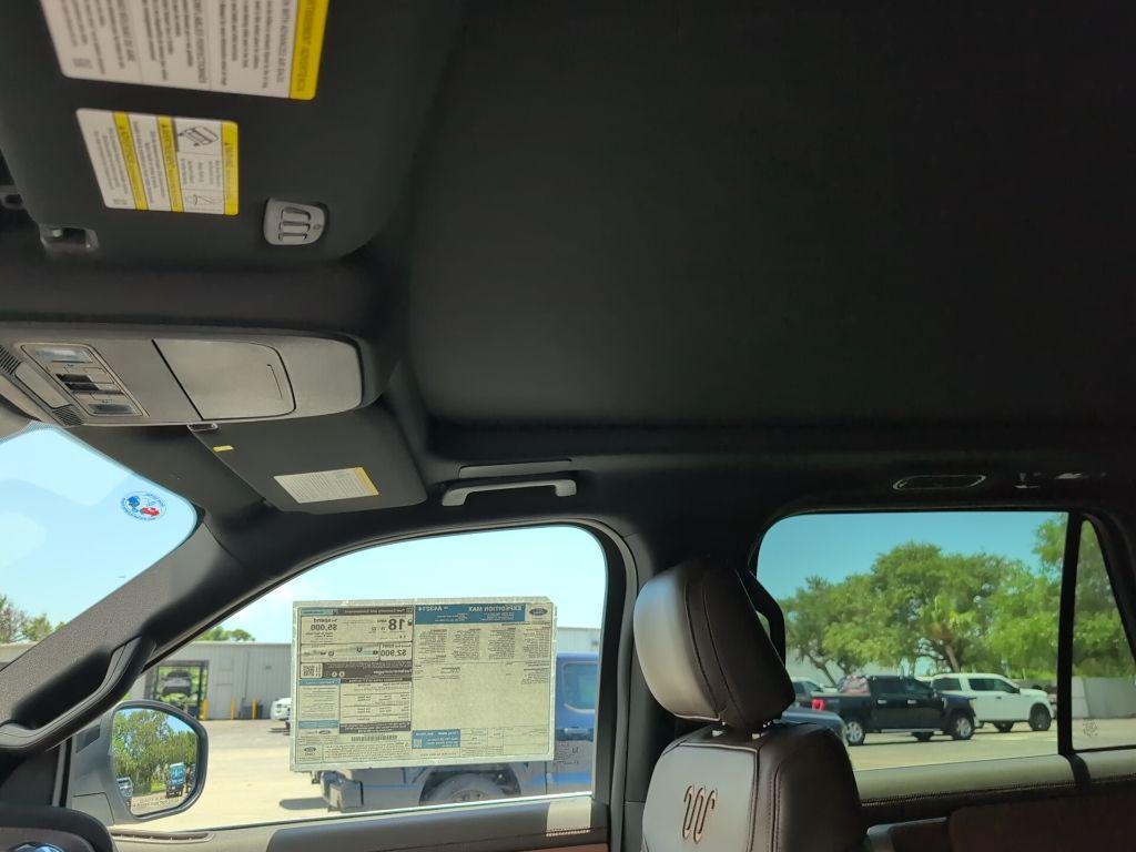 new 2025 Ford Expedition Max car, priced at $85,657