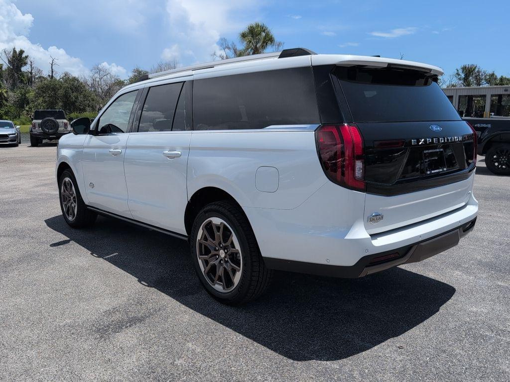 new 2025 Ford Expedition Max car, priced at $85,657