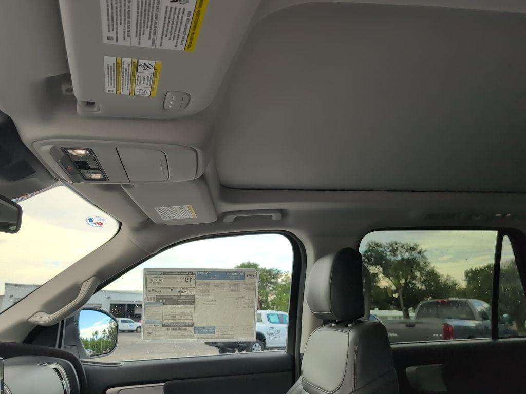 new 2025 Ford Expedition car, priced at $62,643