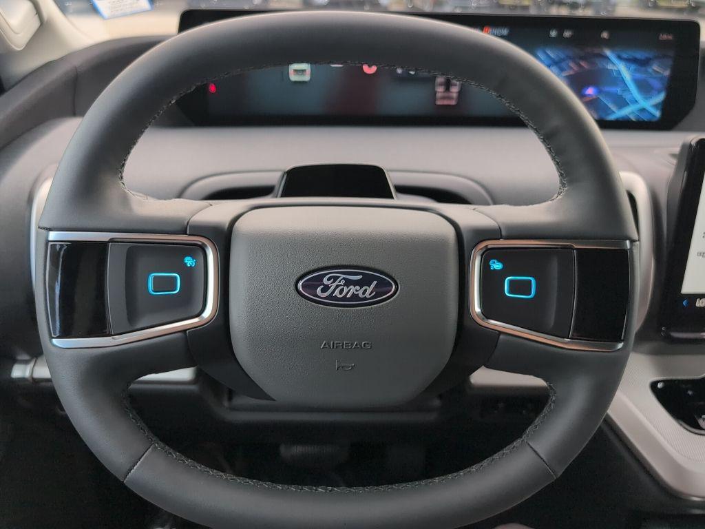 new 2025 Ford Expedition car, priced at $62,643