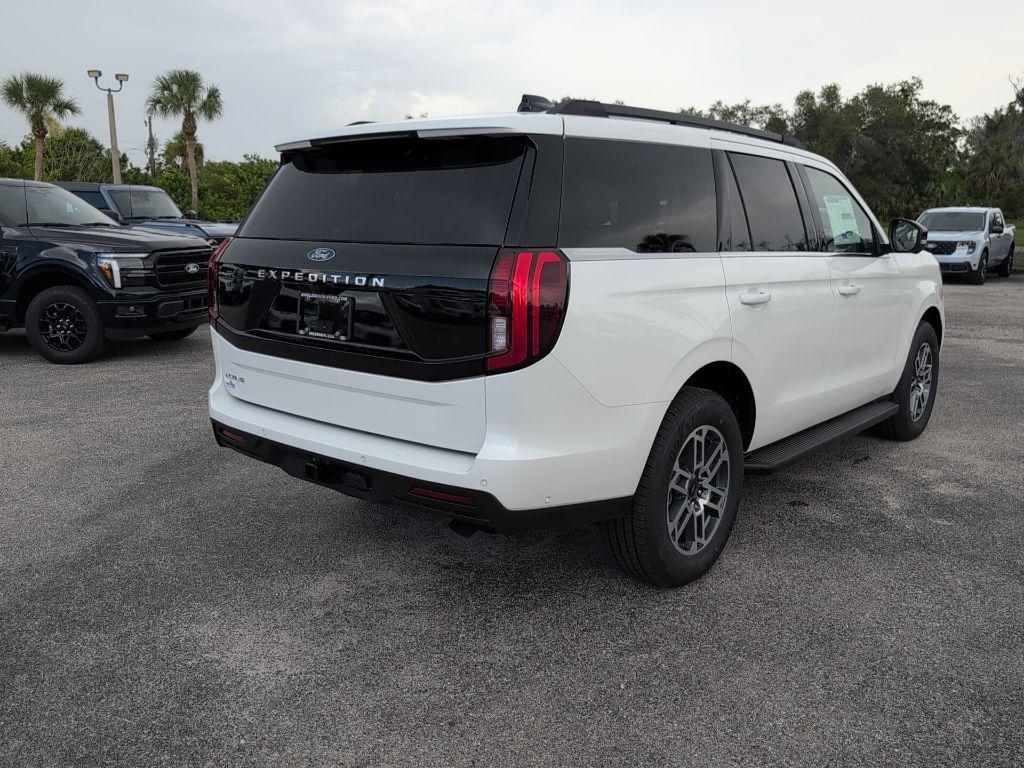 new 2025 Ford Expedition car, priced at $62,643