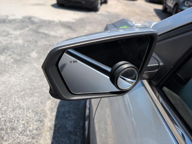 used 2021 Chevrolet Equinox car, priced at $20,618