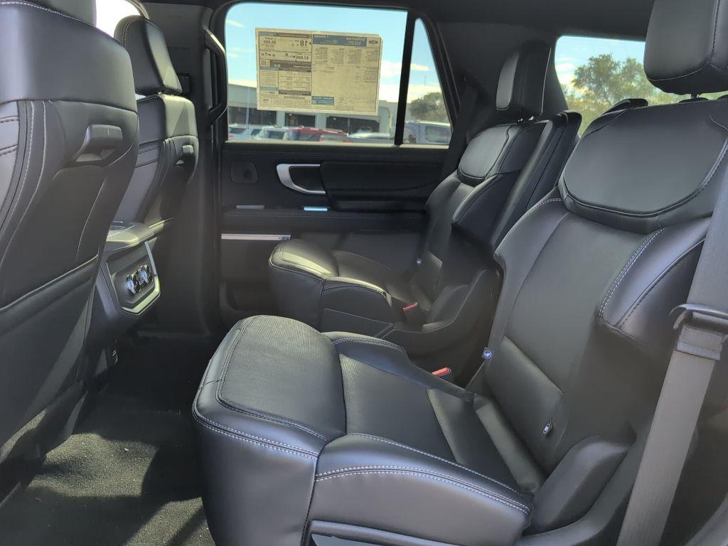 new 2025 Ford Expedition car, priced at $78,297