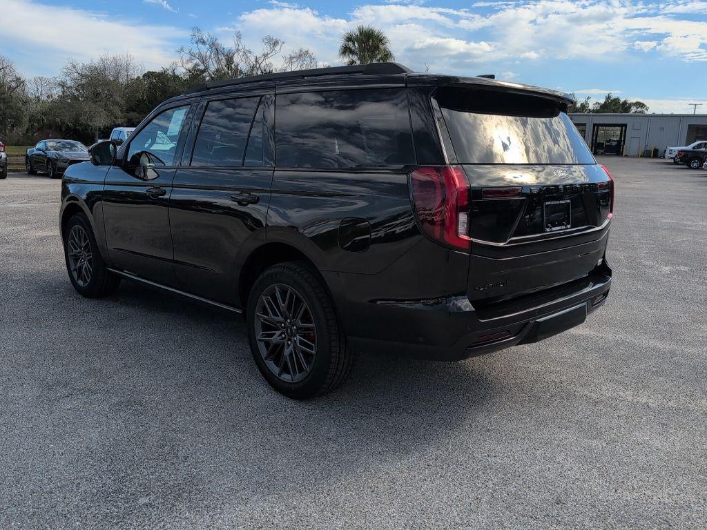 new 2025 Ford Expedition car, priced at $78,297