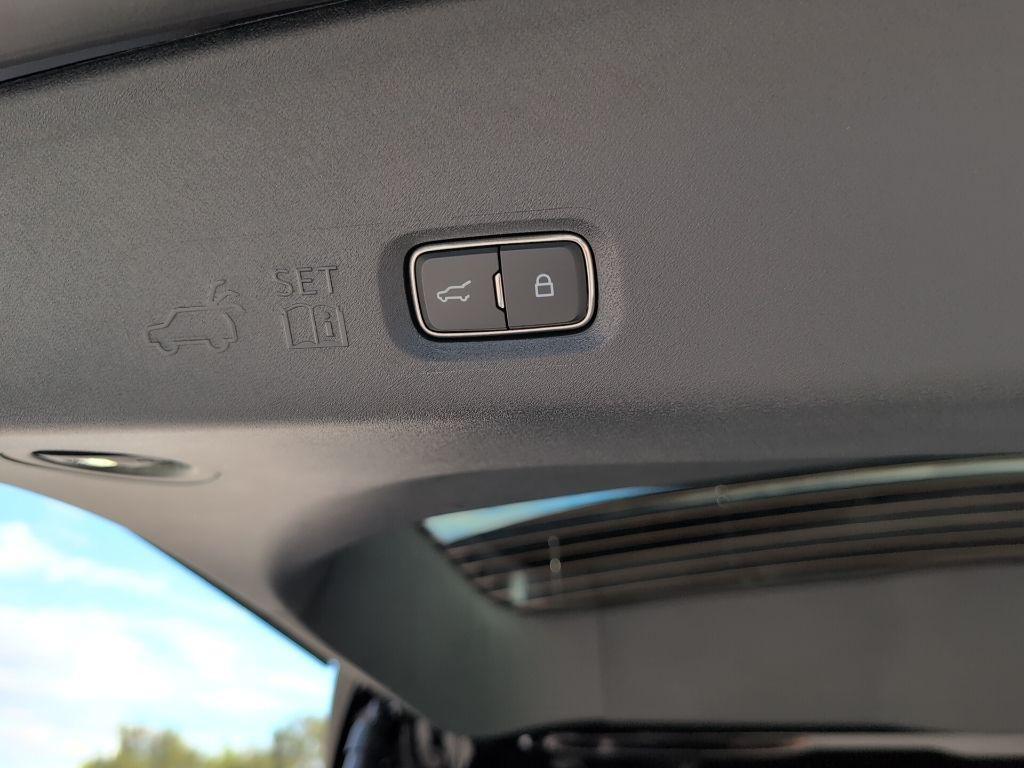 new 2025 Ford Expedition car, priced at $78,297