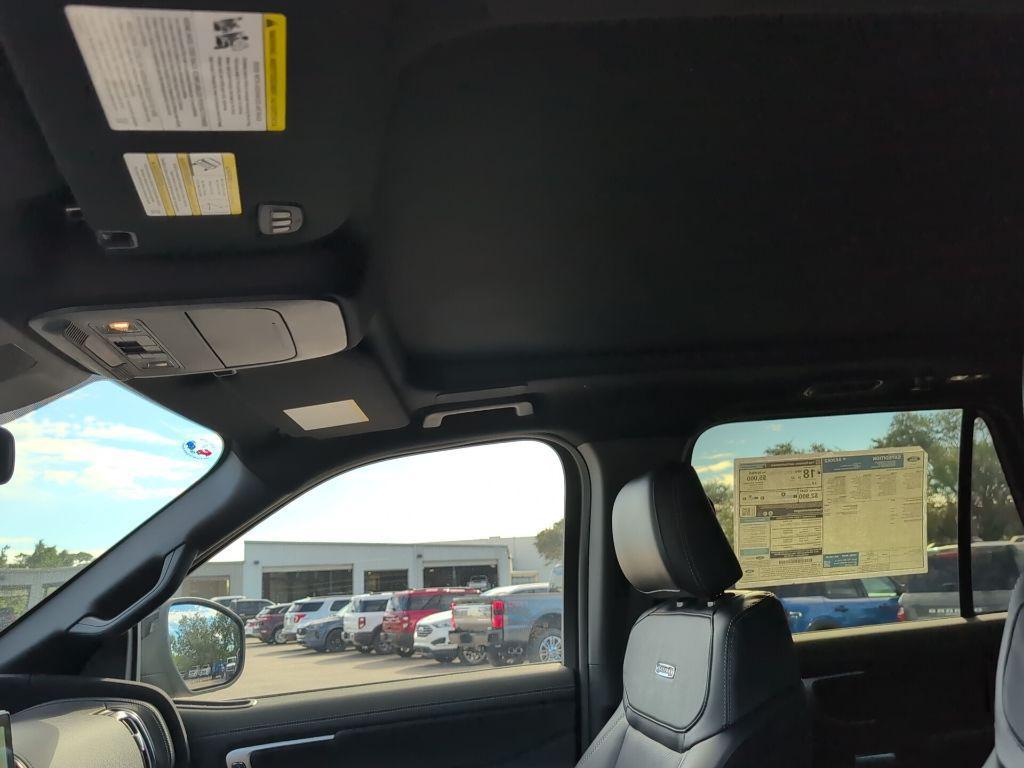 new 2025 Ford Expedition car, priced at $78,297