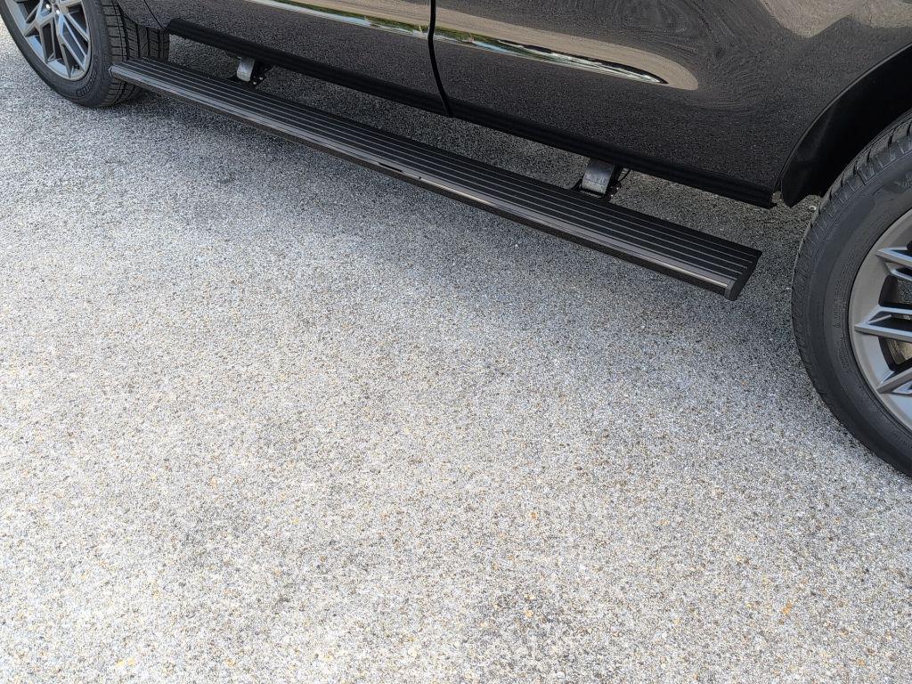 new 2025 Ford Expedition car, priced at $78,297