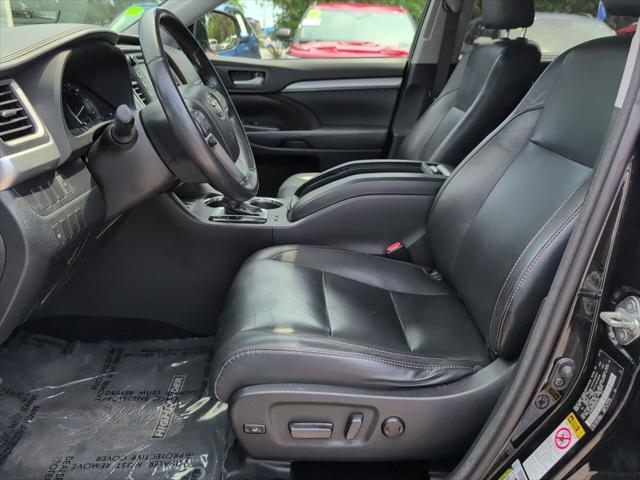 used 2014 Toyota Highlander car, priced at $19,879
