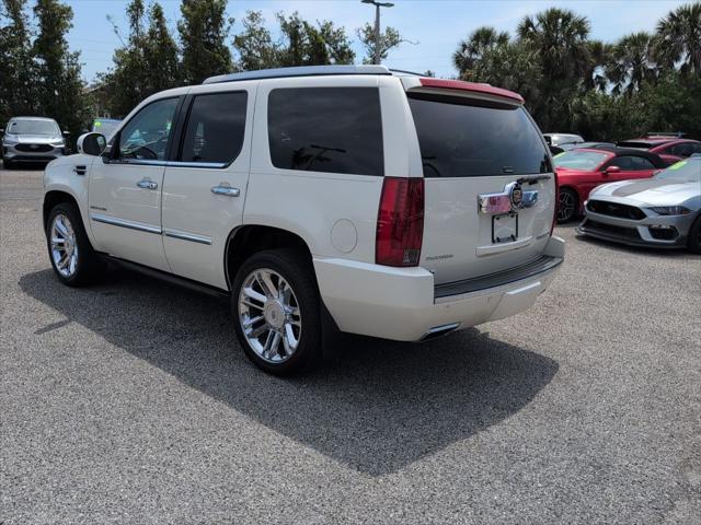 used 2014 Cadillac Escalade car, priced at $21,491