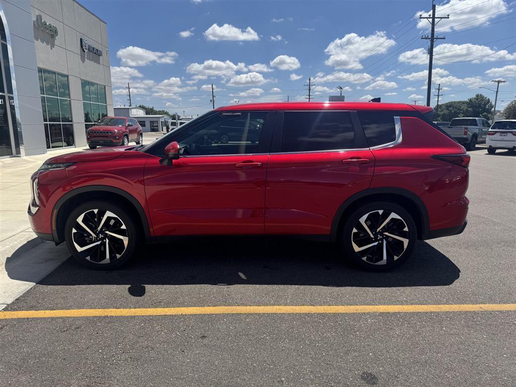 used 2022 Mitsubishi Outlander car, priced at $22,548