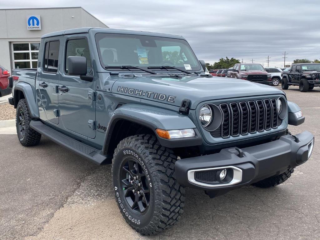 new 2025 Jeep Gladiator car, priced at $46,823