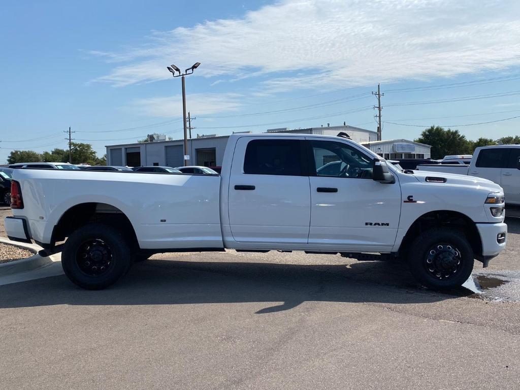 new 2025 Ram 3500 car, priced at $76,383