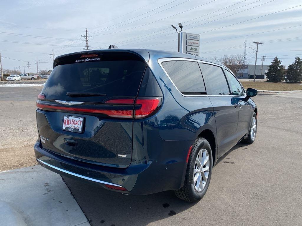 new 2025 Chrysler Pacifica car, priced at $45,915