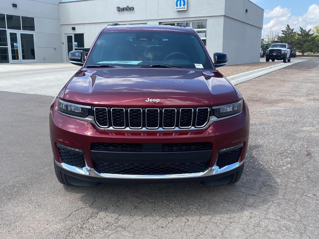 new 2025 Jeep Grand Cherokee L car, priced at $45,672