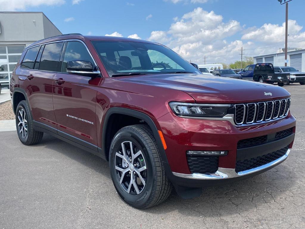 new 2025 Jeep Grand Cherokee L car, priced at $45,672