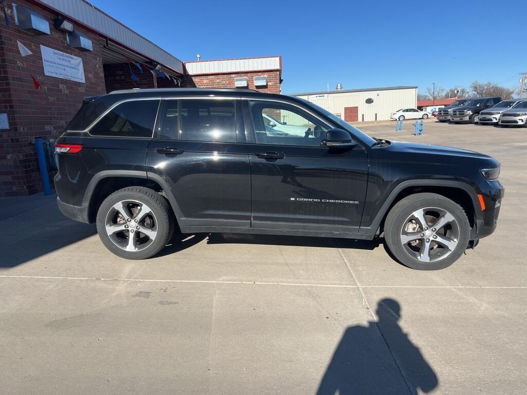 used 2023 Jeep Grand Cherokee car, priced at $30,178