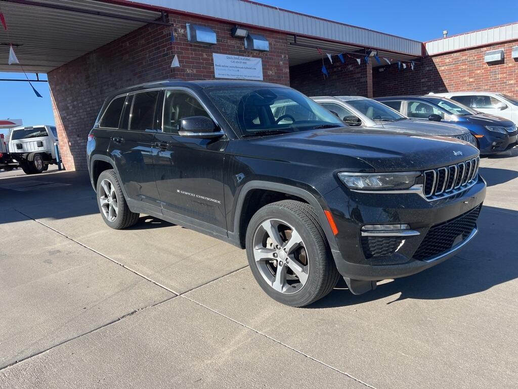 used 2023 Jeep Grand Cherokee car, priced at $30,178