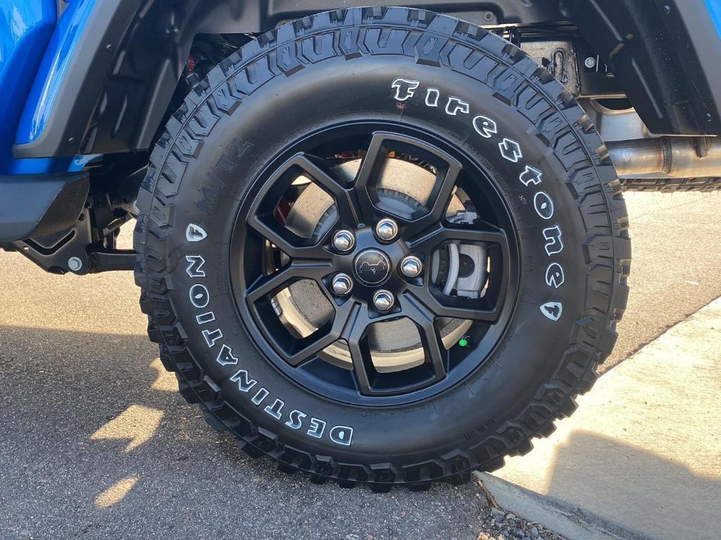 new 2025 Jeep Gladiator car, priced at $46,823