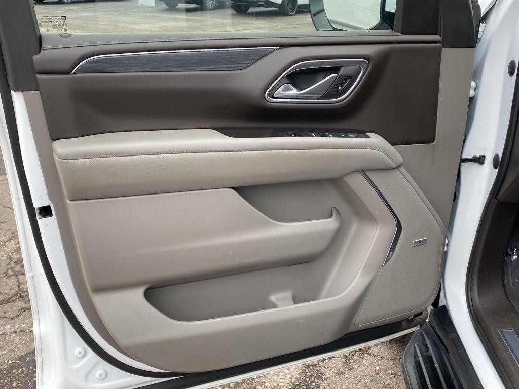 used 2023 GMC Yukon car, priced at $48,497