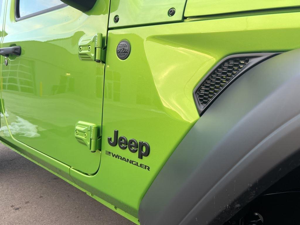 new 2025 Jeep Wrangler car, priced at $41,016