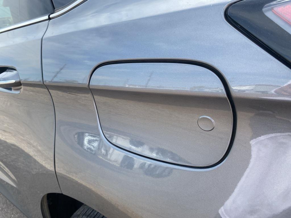 used 2024 Ford Edge car, priced at $30,995
