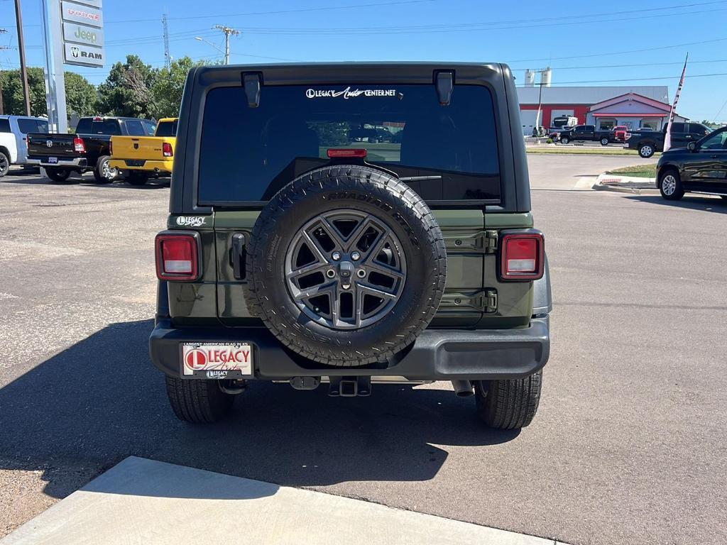 used 2021 Jeep Wrangler Unlimited car, priced at $33,147