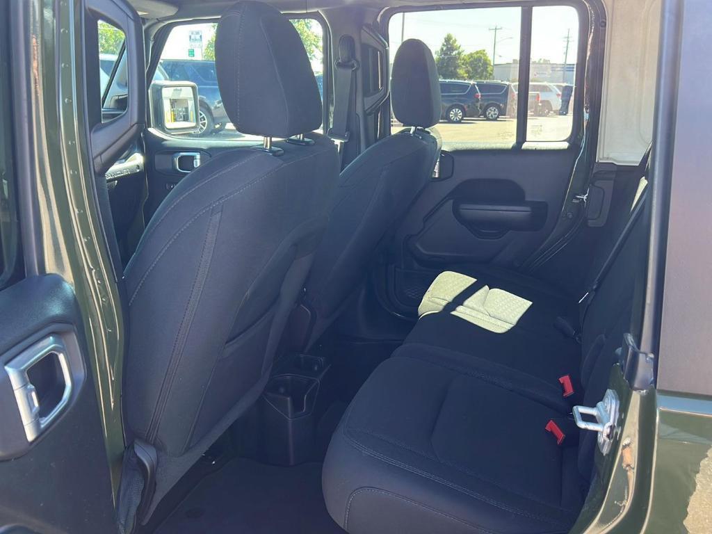 used 2021 Jeep Wrangler Unlimited car, priced at $33,147