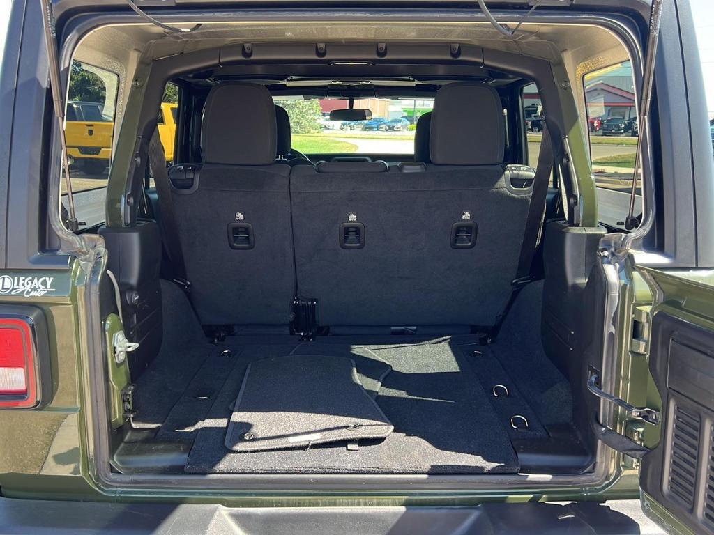 used 2021 Jeep Wrangler Unlimited car, priced at $33,147