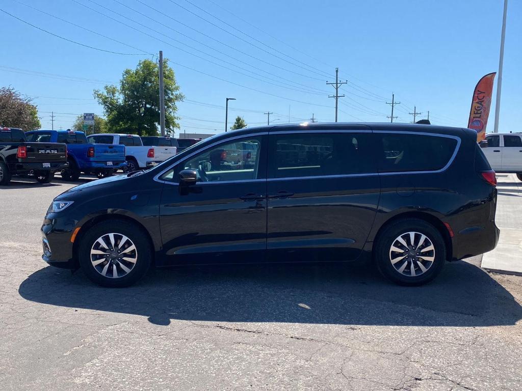 used 2024 Chrysler Pacifica Hybrid car, priced at $28,799