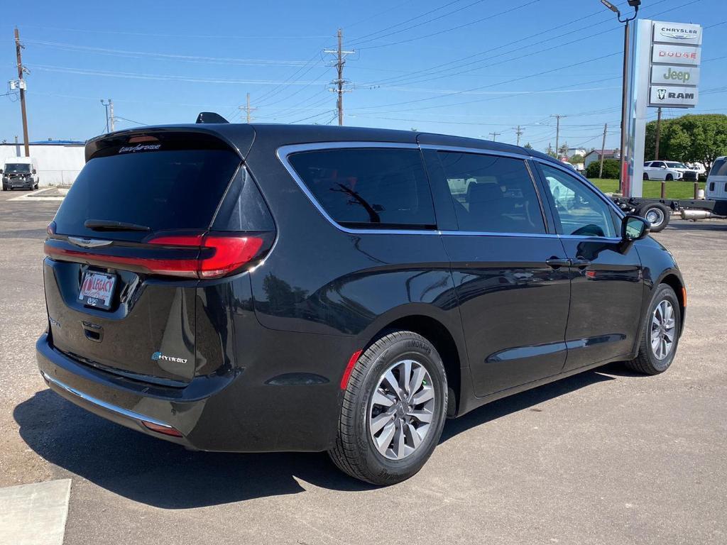 used 2024 Chrysler Pacifica Hybrid car, priced at $28,799