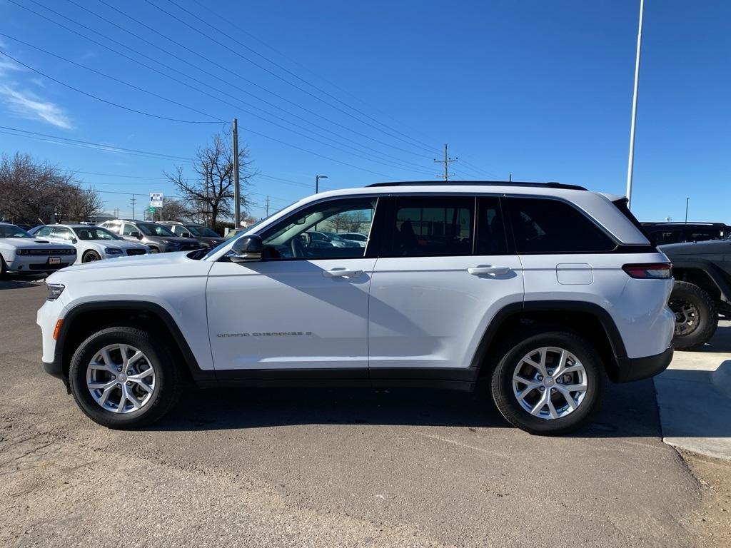 used 2023 Jeep Grand Cherokee car, priced at $31,791