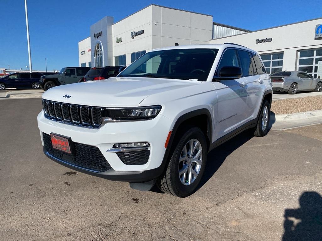 used 2023 Jeep Grand Cherokee car, priced at $31,791