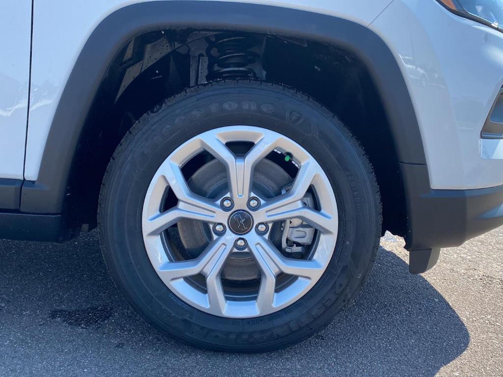 new 2025 Jeep Compass car, priced at $27,961