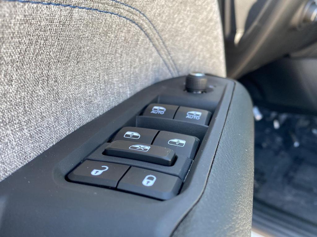 new 2025 Jeep Compass car, priced at $27,961