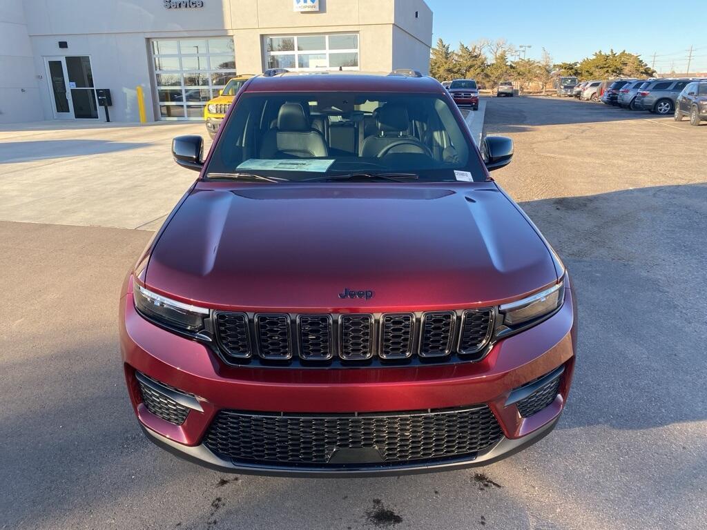 new 2025 Jeep Grand Cherokee car, priced at $40,030