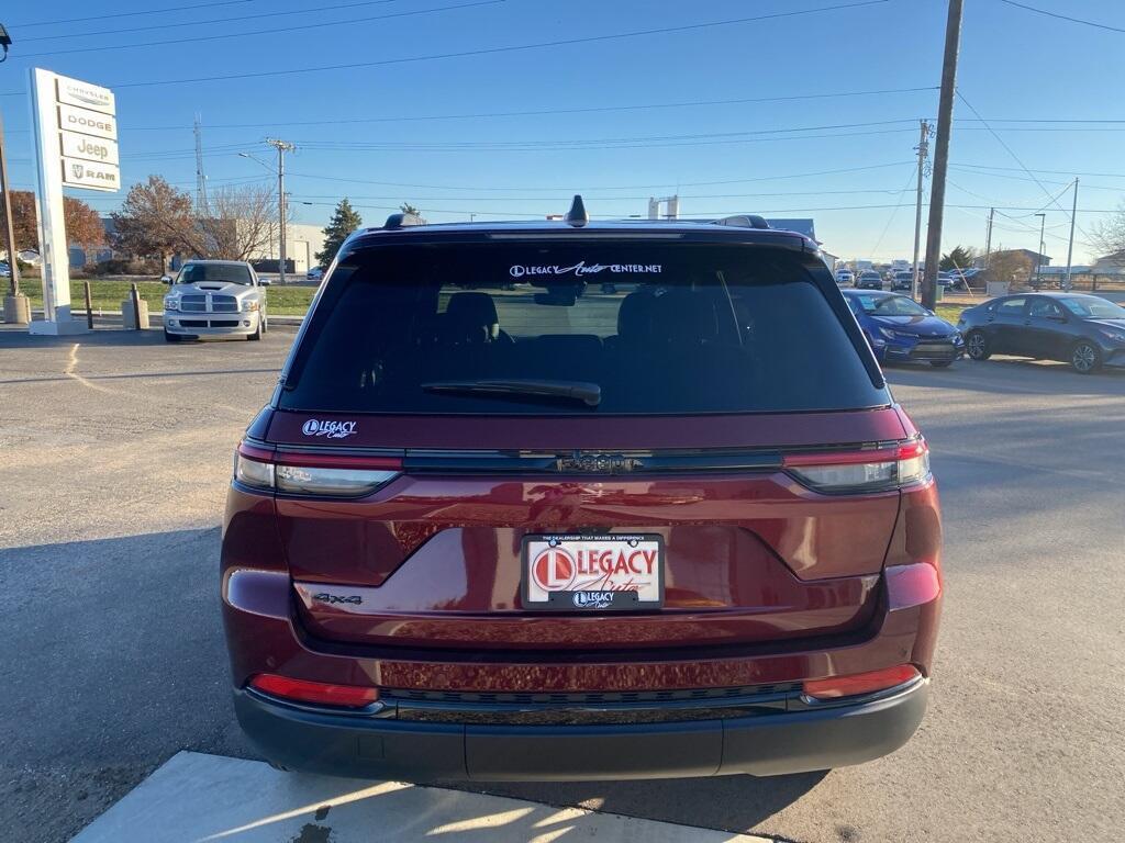 new 2025 Jeep Grand Cherokee car, priced at $40,030