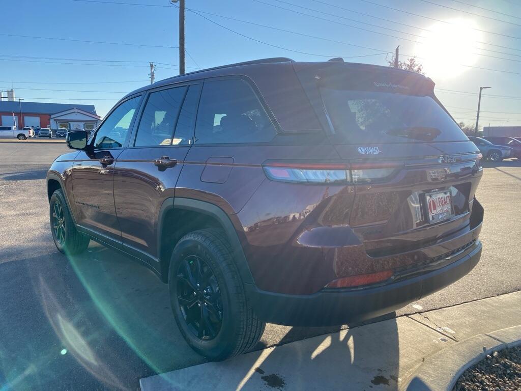 new 2025 Jeep Grand Cherokee car, priced at $40,030