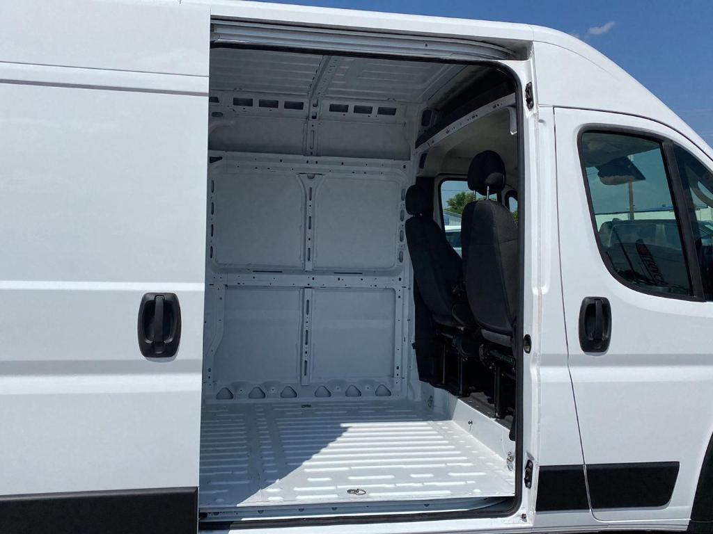 new 2025 Ram ProMaster 3500 car, priced at $53,218