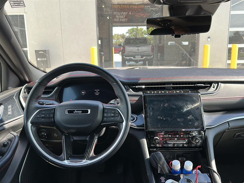 used 2022 Jeep Grand Cherokee car, priced at $34,916