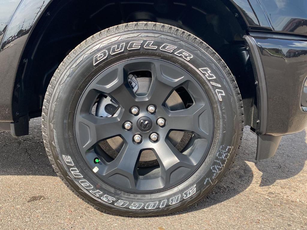 new 2025 Ram 1500 car, priced at $47,175