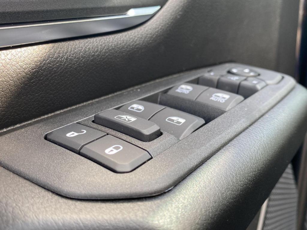 new 2025 Ram 1500 car, priced at $47,175