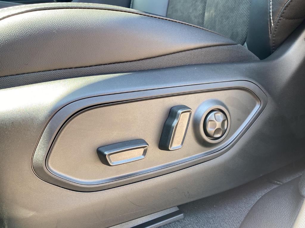 new 2025 Jeep Grand Cherokee L car, priced at $43,165