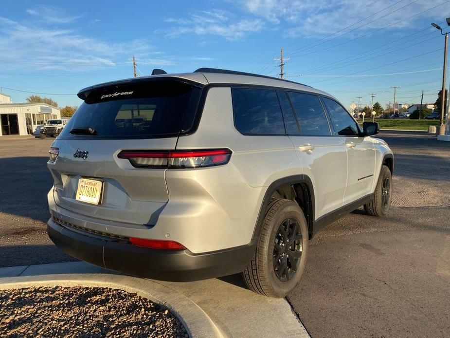 new 2025 Jeep Grand Cherokee L car