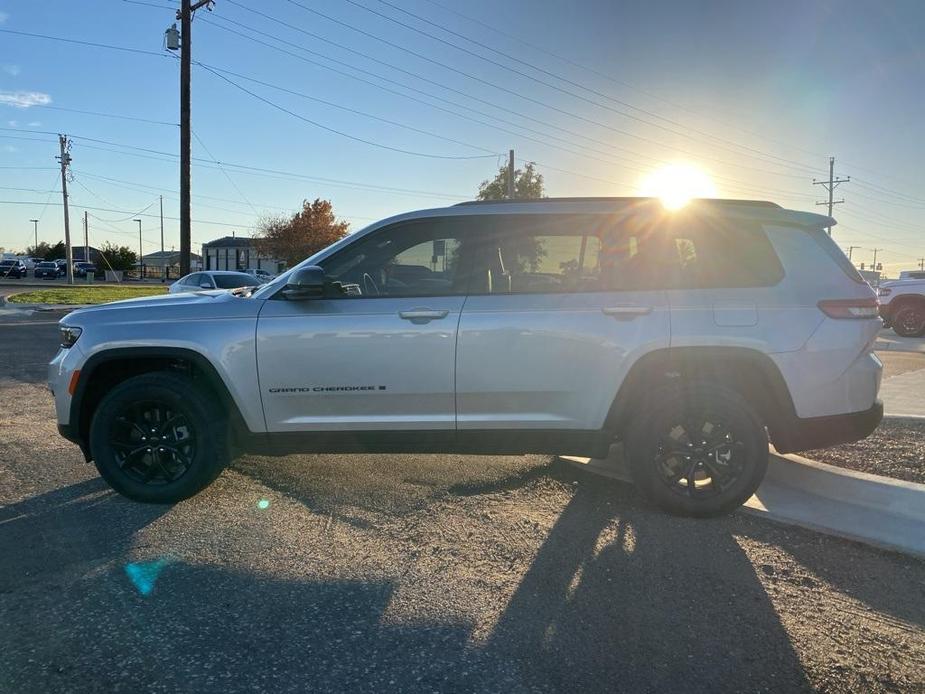 new 2025 Jeep Grand Cherokee L car