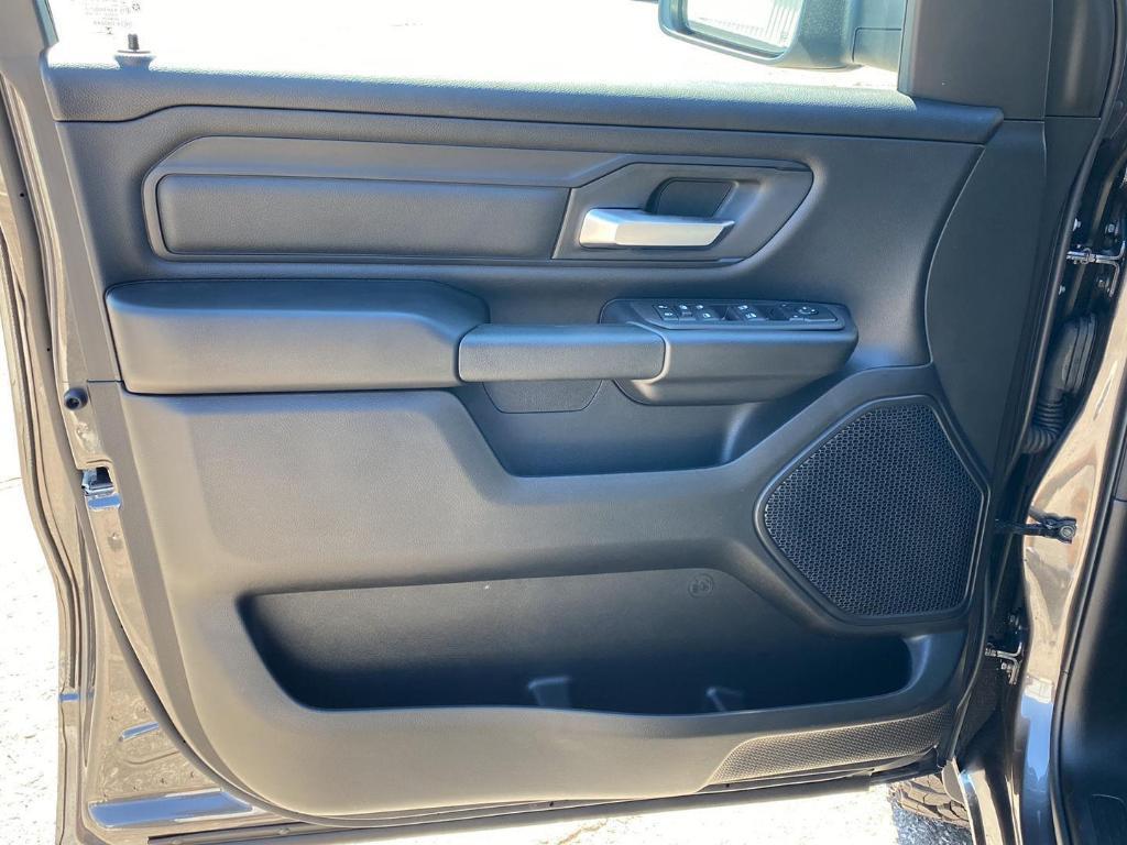 new 2025 Ram 1500 car, priced at $47,258