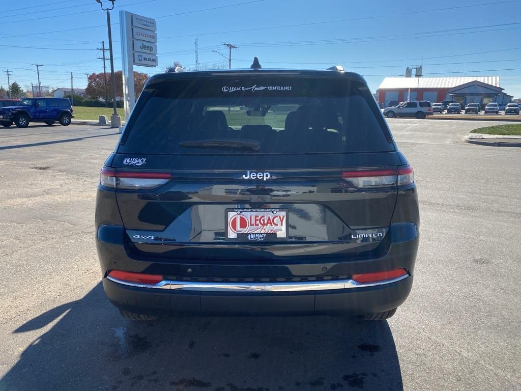 new 2025 Jeep Grand Cherokee car, priced at $41,795