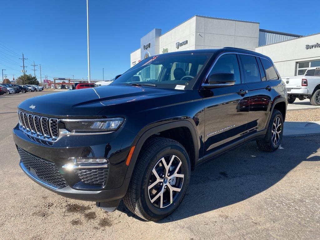 new 2025 Jeep Grand Cherokee car, priced at $41,795