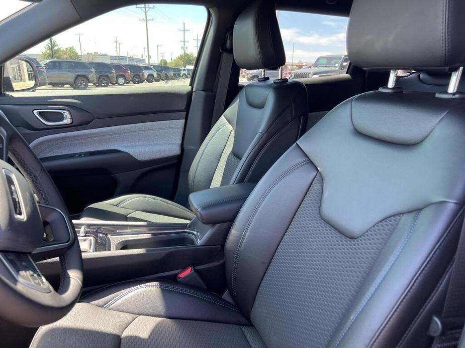 new 2024 Jeep Compass car, priced at $25,610