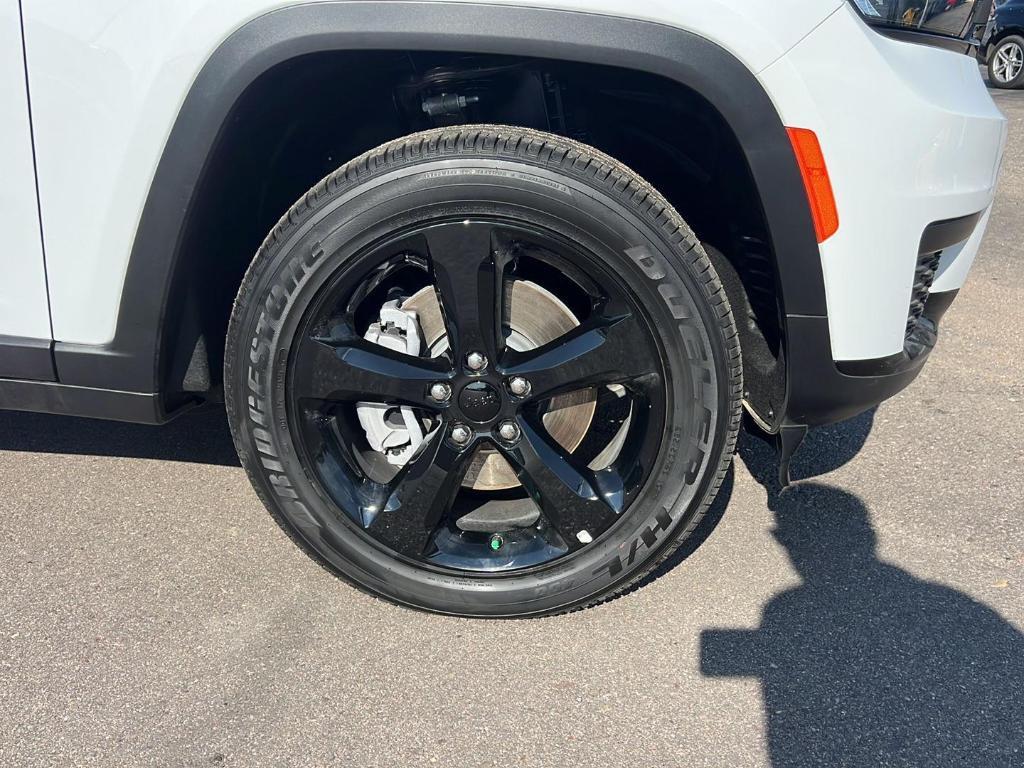 new 2025 Jeep Grand Cherokee L car, priced at $47,368