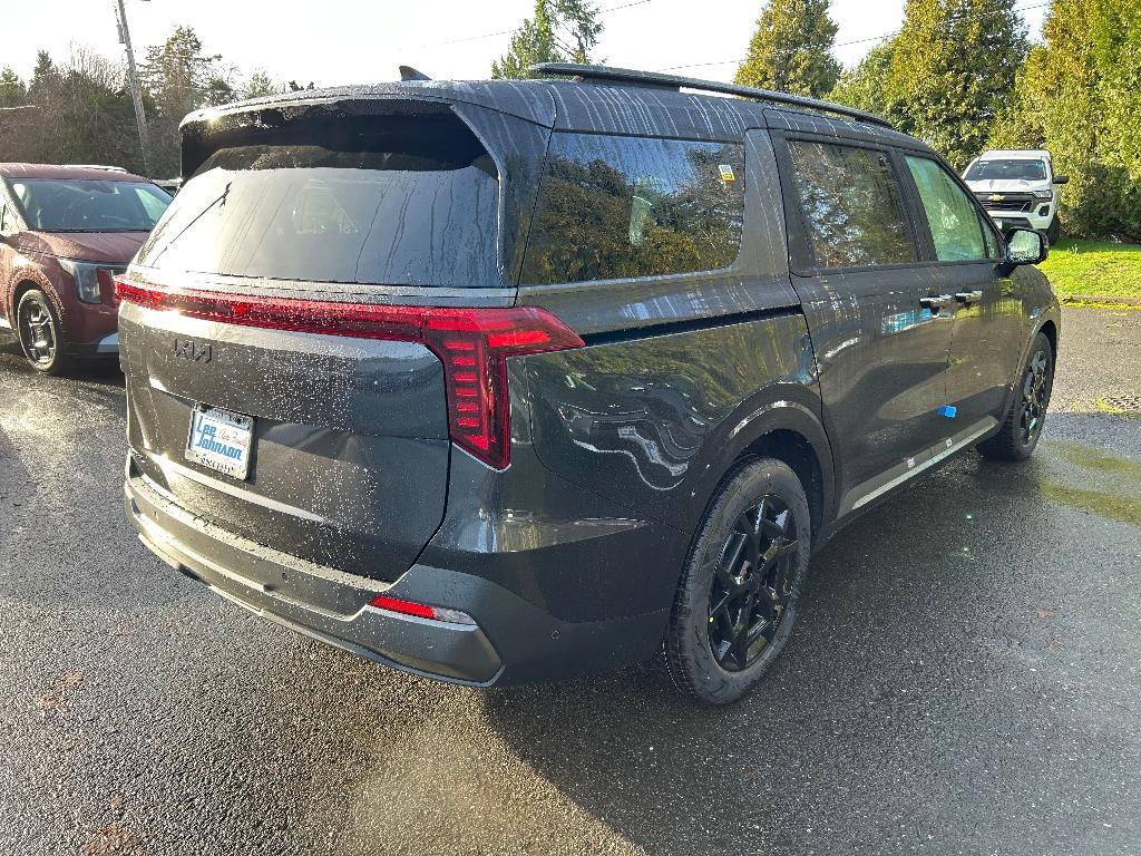 new 2025 Kia Carnival car, priced at $50,681